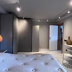 Mavinin Ve Yeşilin Dansı Daire