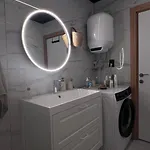 Mavinin Ve Yeşilin Dansı Daire *