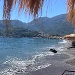 Mavinin Ve Yeşilin Dansı * Marmaris
