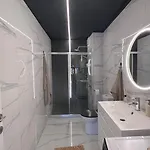Mavinin Ve Yeşilin Dansı *