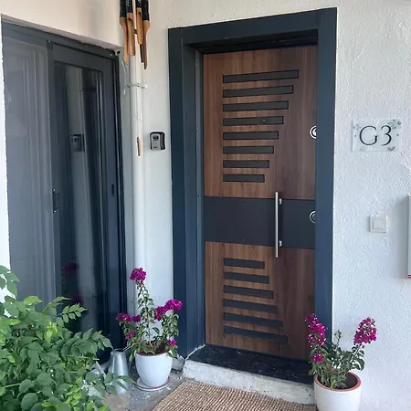 Mavinin Ve Yesilin Dansi, Panoramik Manzara, 75m2 مرمريس