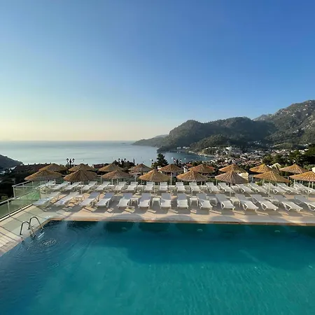 Lejlighed Mavinin Ve Yesilin Dansi *