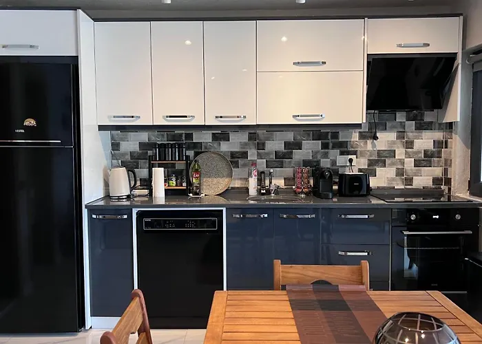 Mavinin Ve Yesilin Dansi * 马尔马里斯